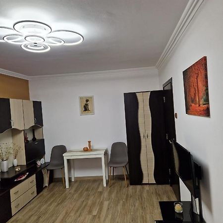 شقة Garsoniera Băile Herculane المظهر الخارجي الصورة